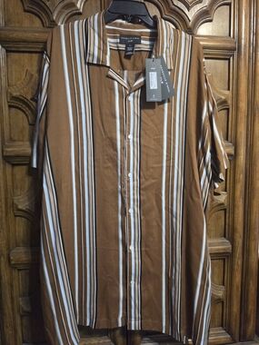Shaquille O'Neal Vertical Striped Short-Sleeve Button-Down Shirt — Brown